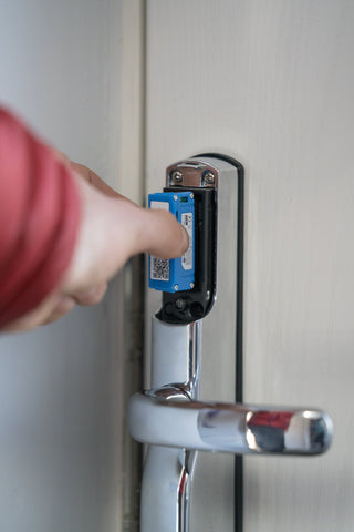 Yale SD-M1100, Smart Door Lock Z-Wave Module 2, App Control, Visibility On User Identity, Compatible Conexis L1 and Keyless Connected, Smart Home Automation, DIY Friendly, Blue
